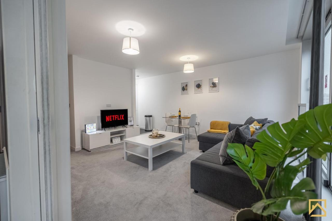 Modern 1 Bed In Central Mk, Free Parking, Smart Tv, Manhattan House By Valore Property Services Milton Keynes Exterior foto